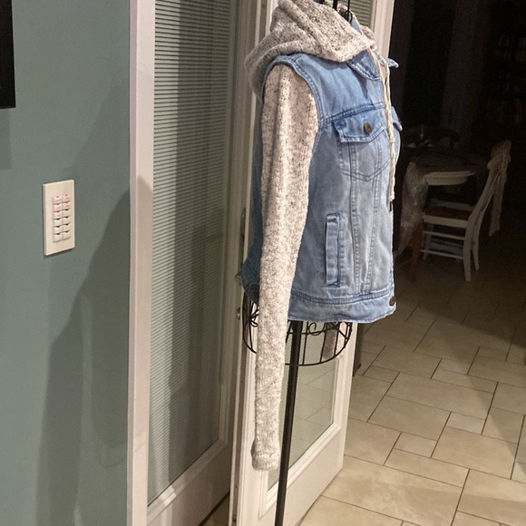 Sweat blue Jean jacket - Picture 3 of 7